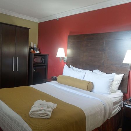 Best Western Plus Bowmanville Exteriör bild
