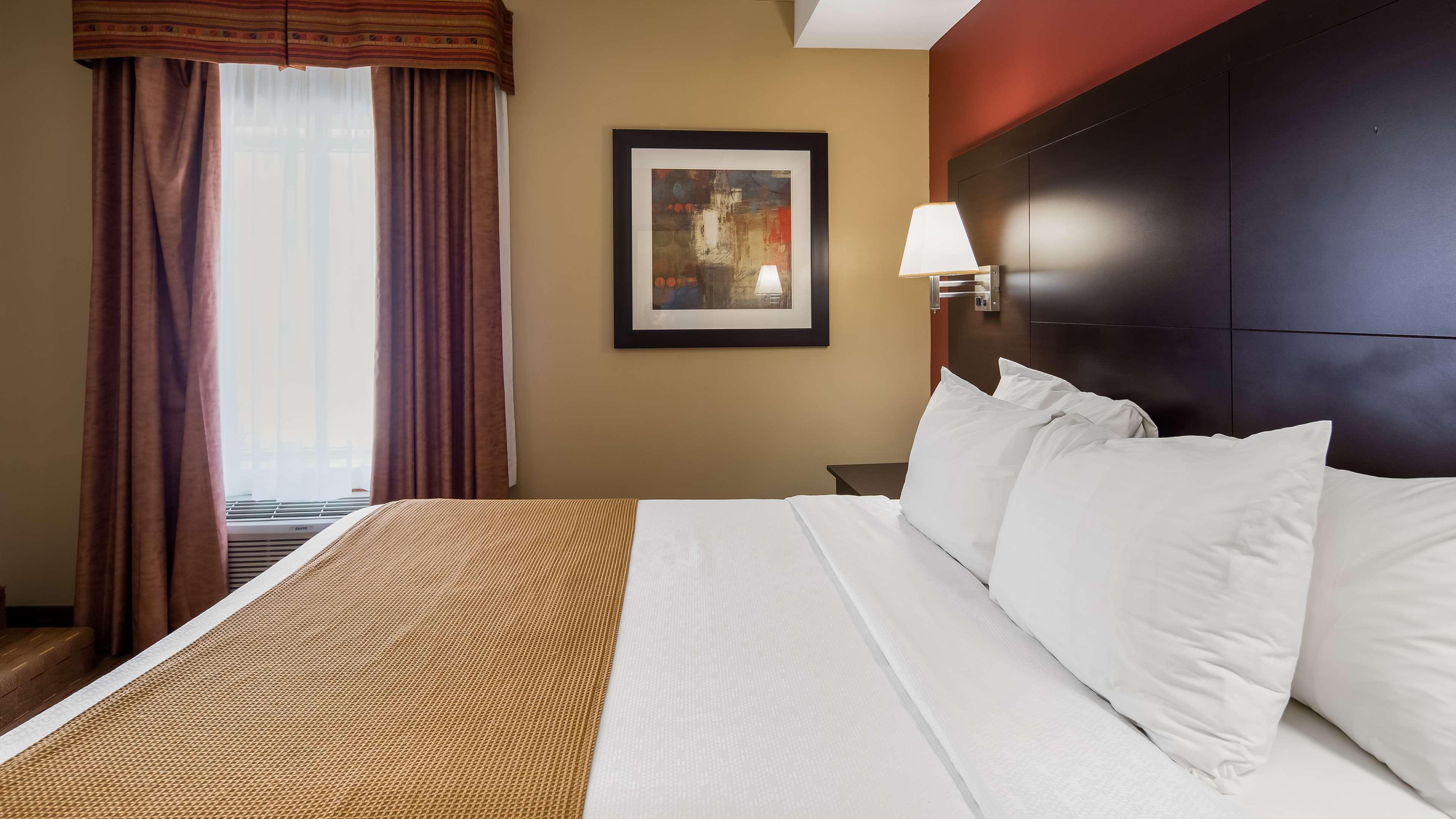 Best Western Plus Bowmanville Exteriör bild