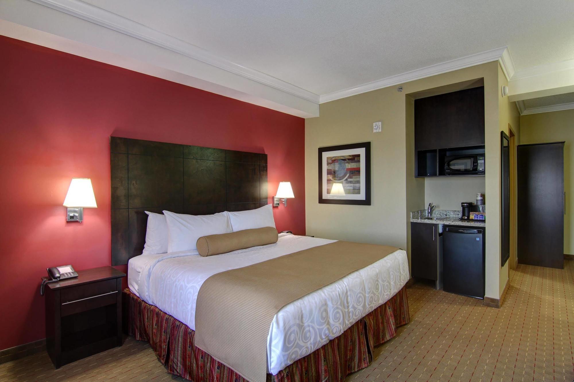Best Western Plus Bowmanville Exteriör bild