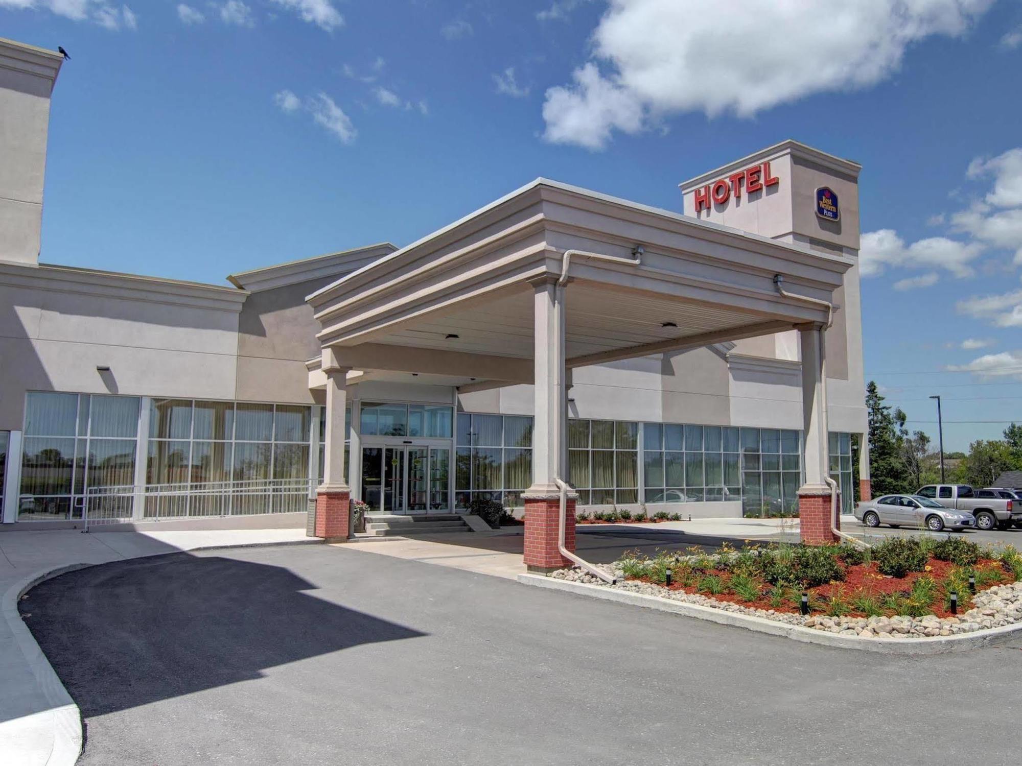 Best Western Plus Bowmanville Exteriör bild