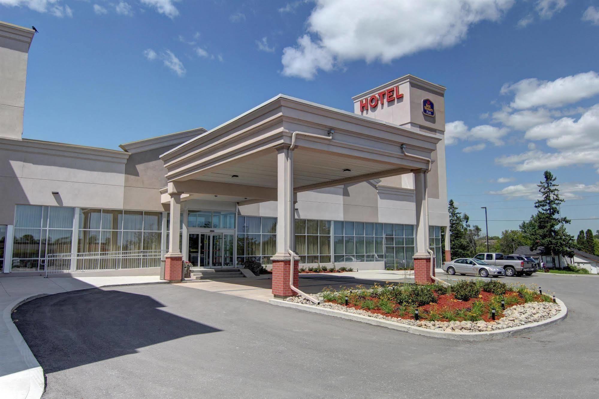 Best Western Plus Bowmanville Exteriör bild